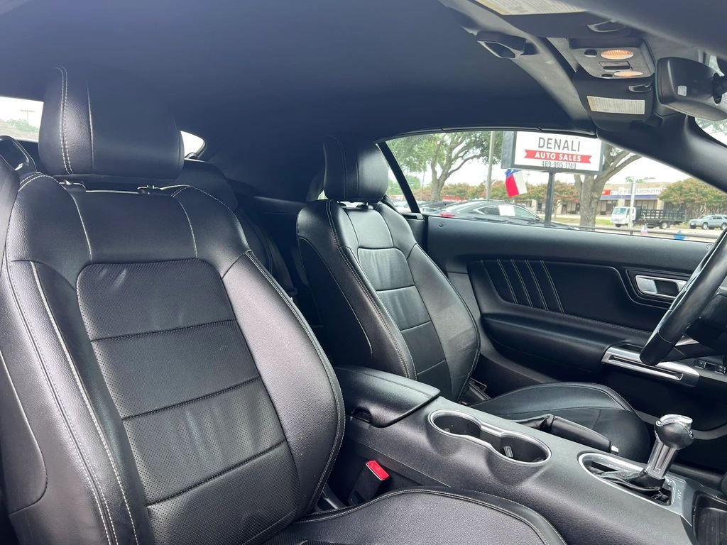 2022 Ford Mustang EcoBoost Premium