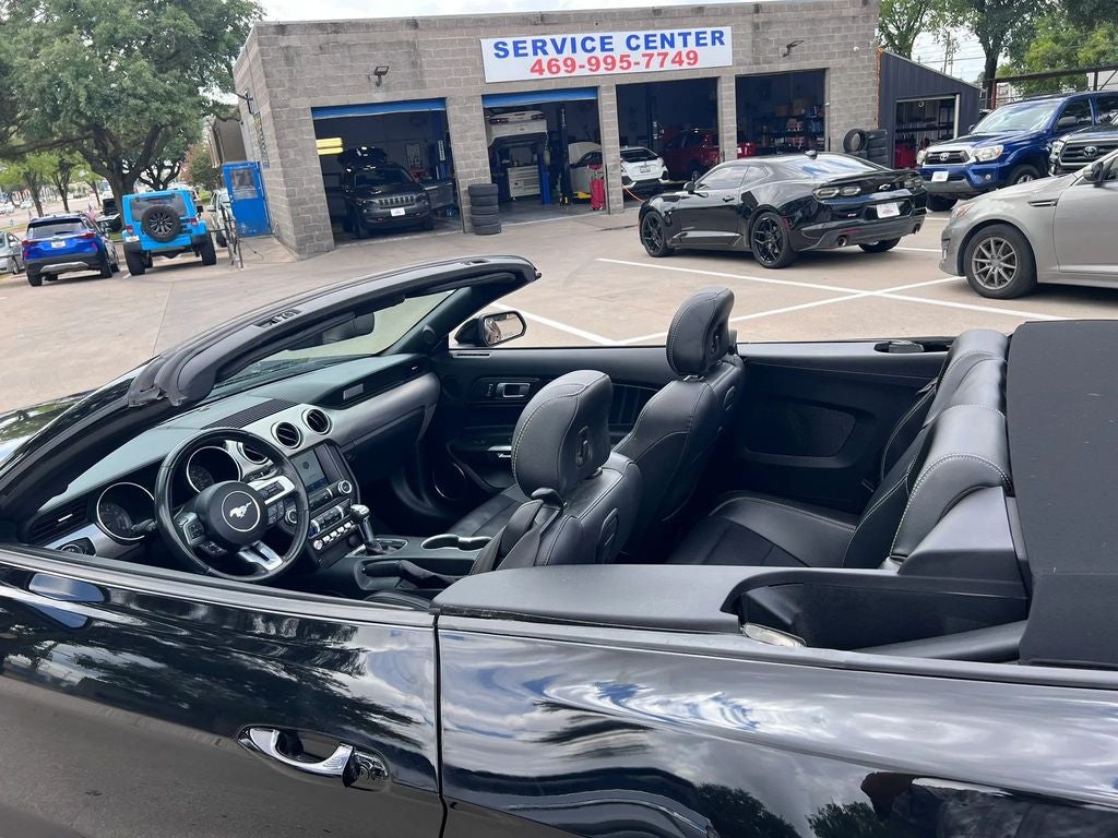 2022 Ford Mustang EcoBoost Premium