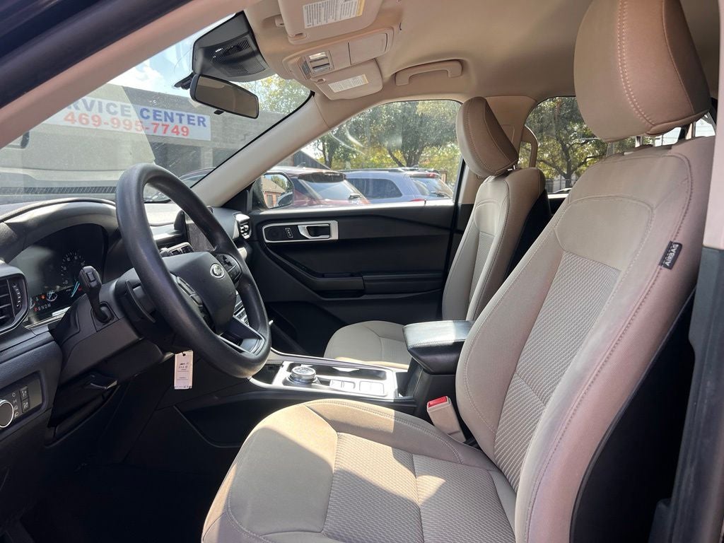 2020 Ford Explorer Base