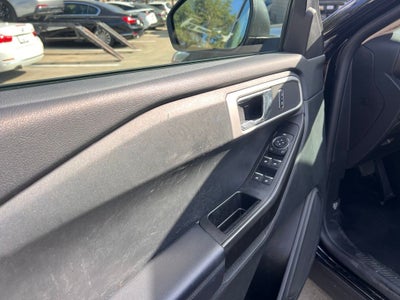 2020 Ford Explorer Base