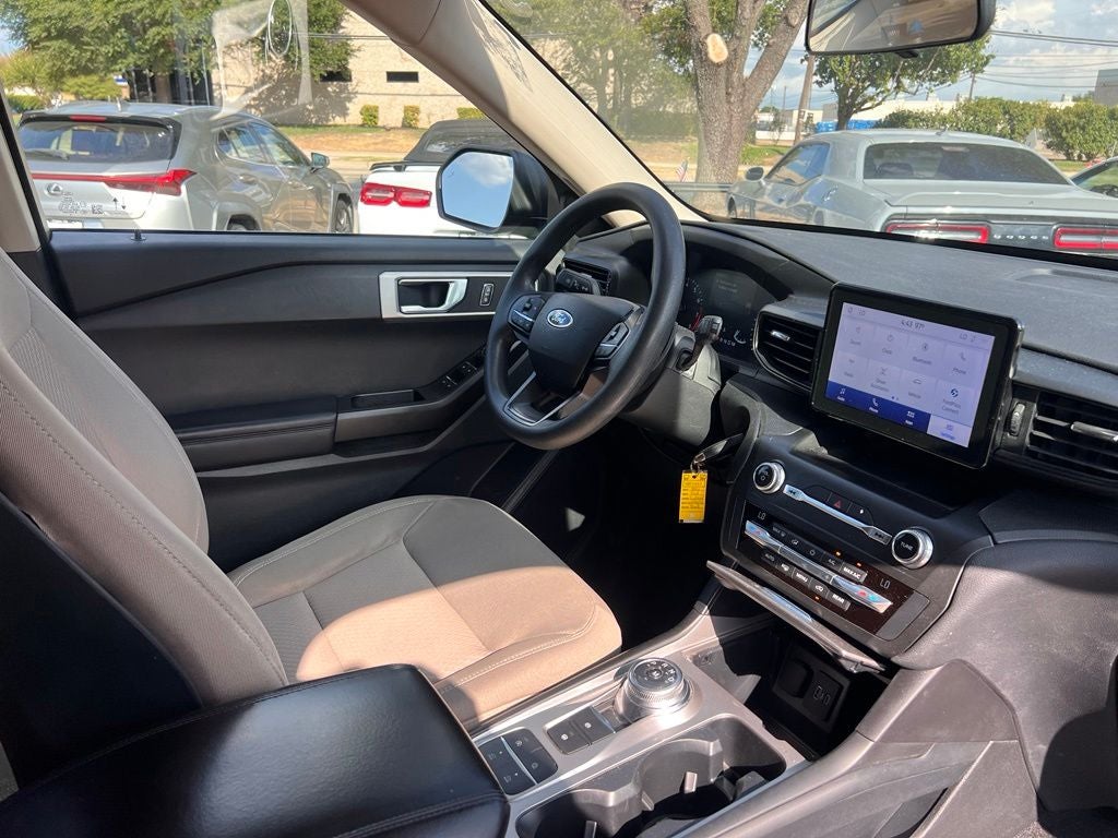 2020 Ford Explorer Base