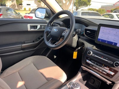 2020 Ford Explorer Base