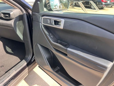 2020 Ford Explorer Base