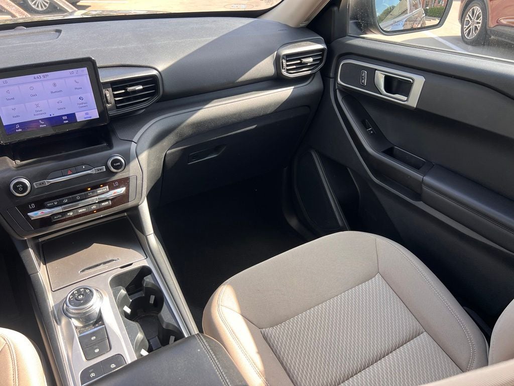2020 Ford Explorer Base