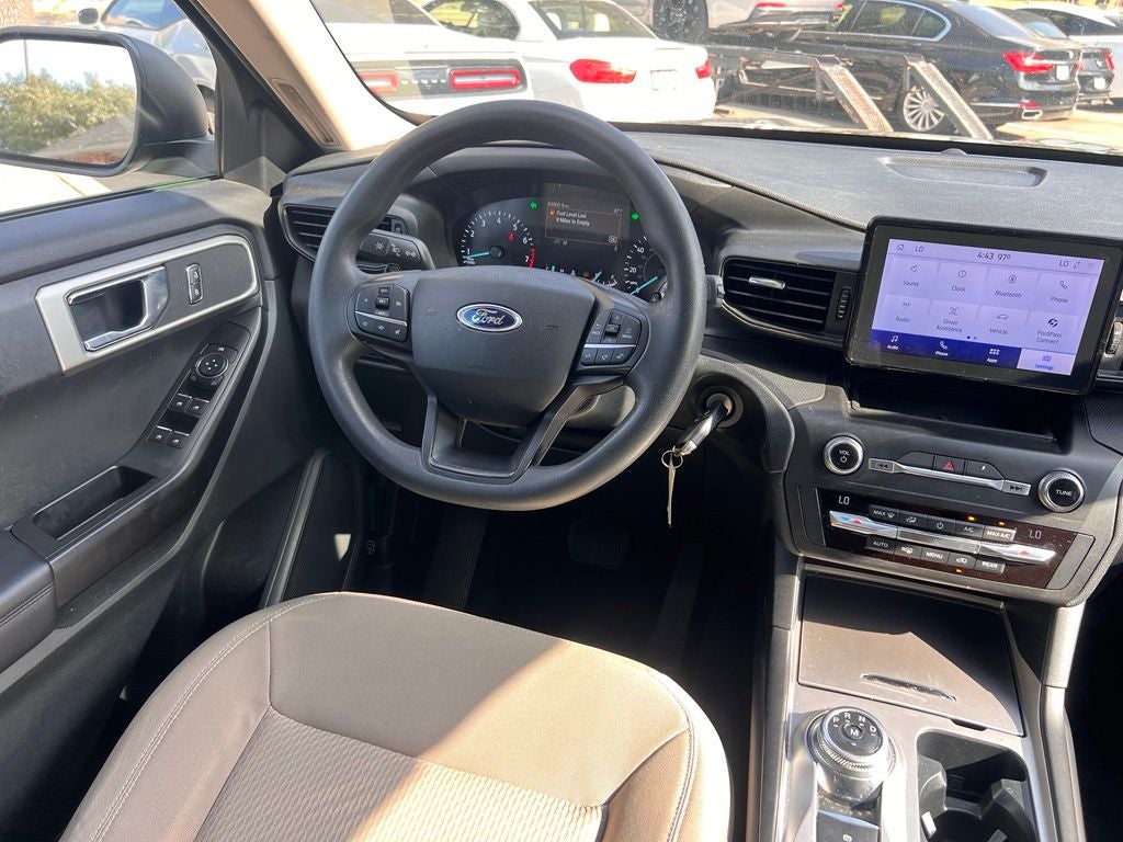 2020 Ford Explorer Base