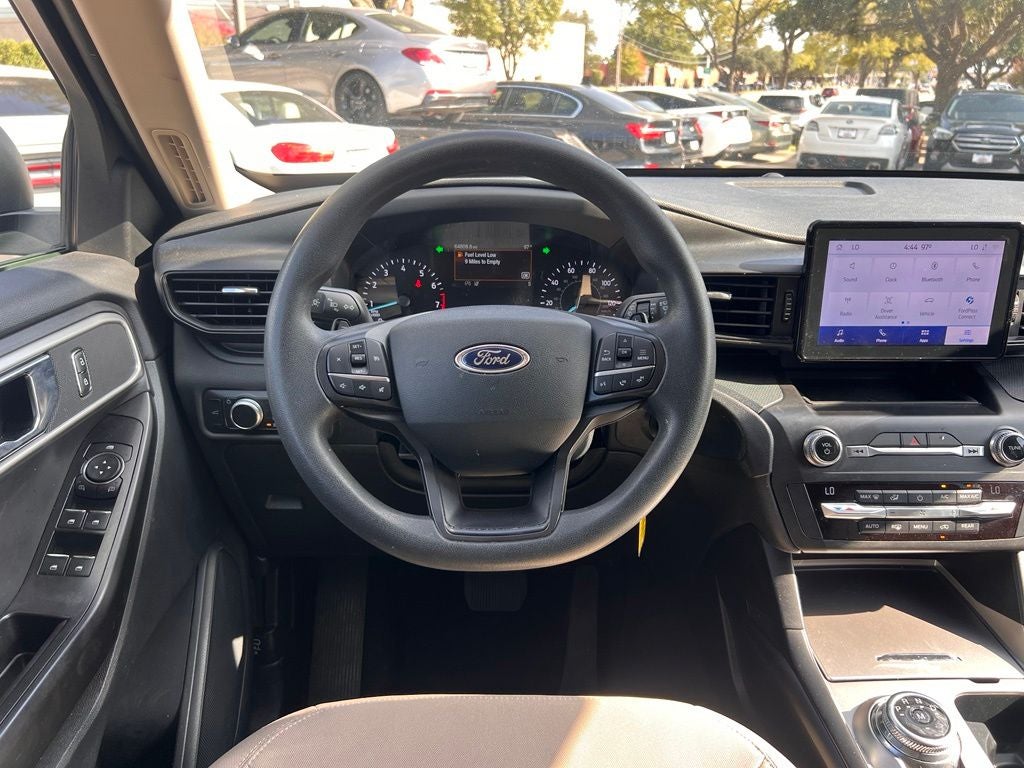 2020 Ford Explorer Base