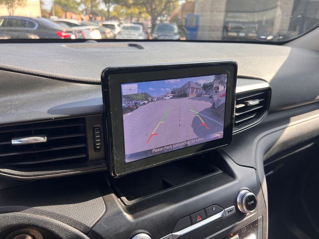 2020 Ford Explorer Base