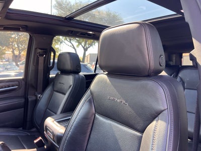 2022 GMC Yukon XL Denali