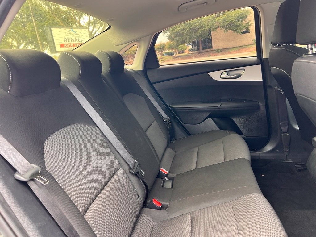 2023 Kia Forte LXS