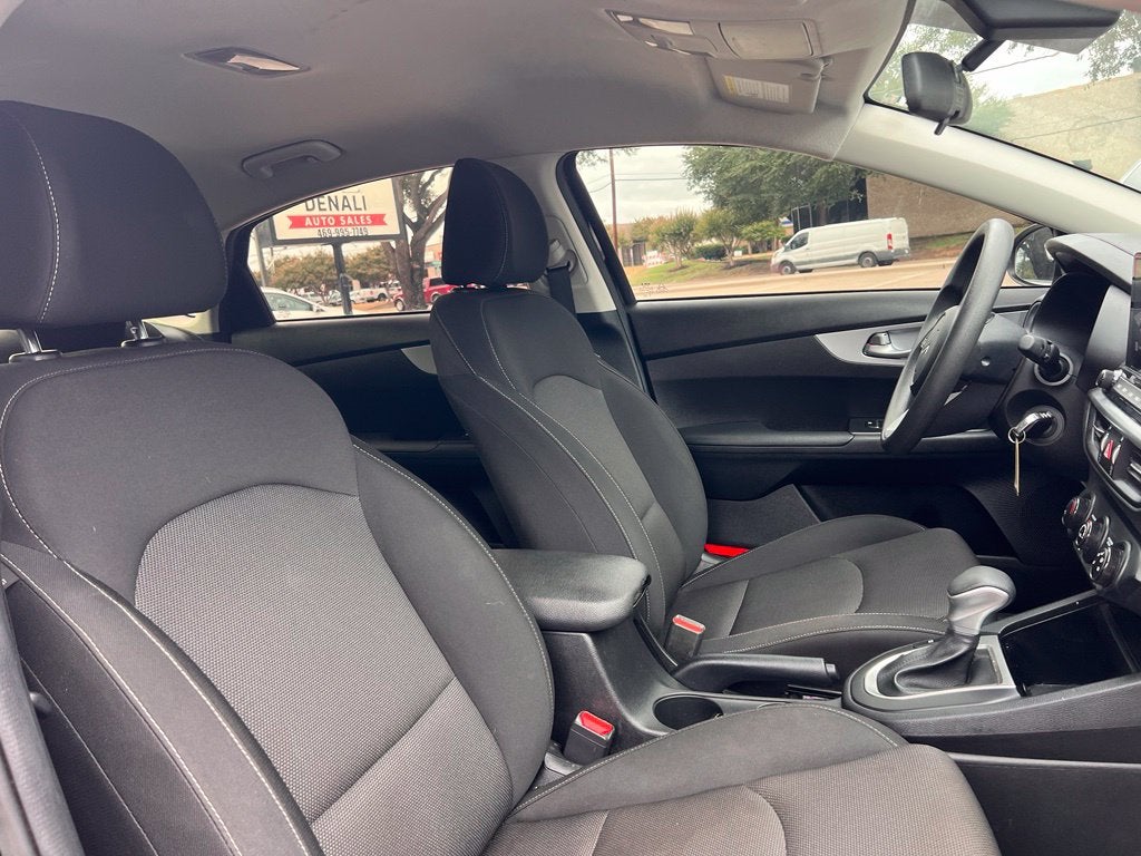 2023 Kia Forte LXS