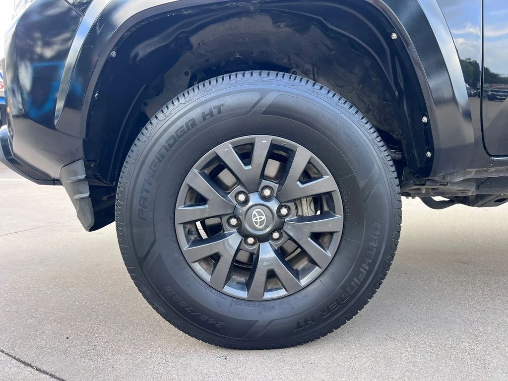2022 Toyota Tacoma SR5