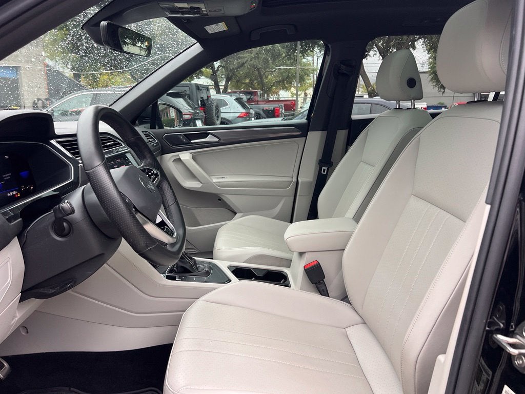 2022 Volkswagen Tiguan 2.0T SE R-Line Black