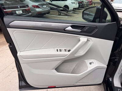 2022 Volkswagen Tiguan 2.0T SE R-Line Black