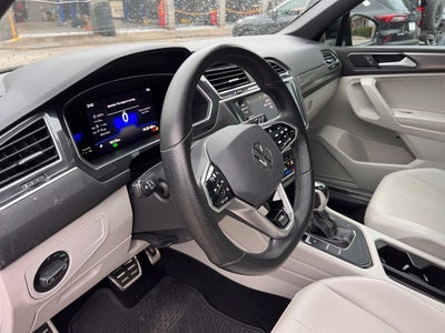 2022 Volkswagen Tiguan 2.0T SE R-Line Black