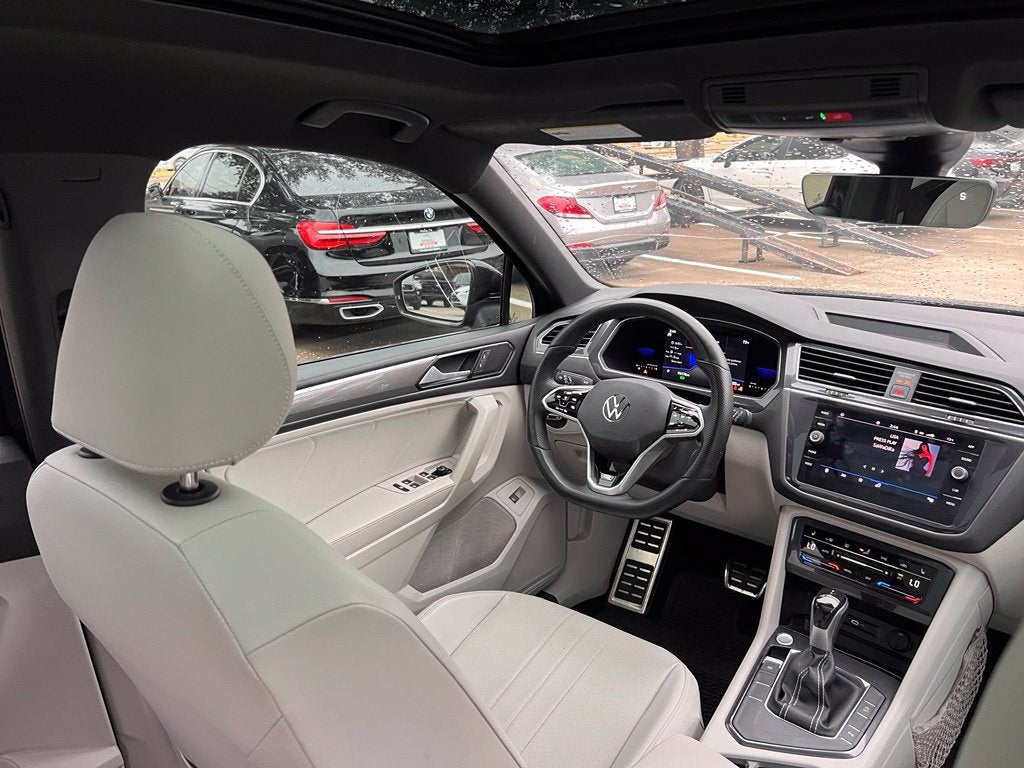 2022 Volkswagen Tiguan 2.0T SE R-Line Black