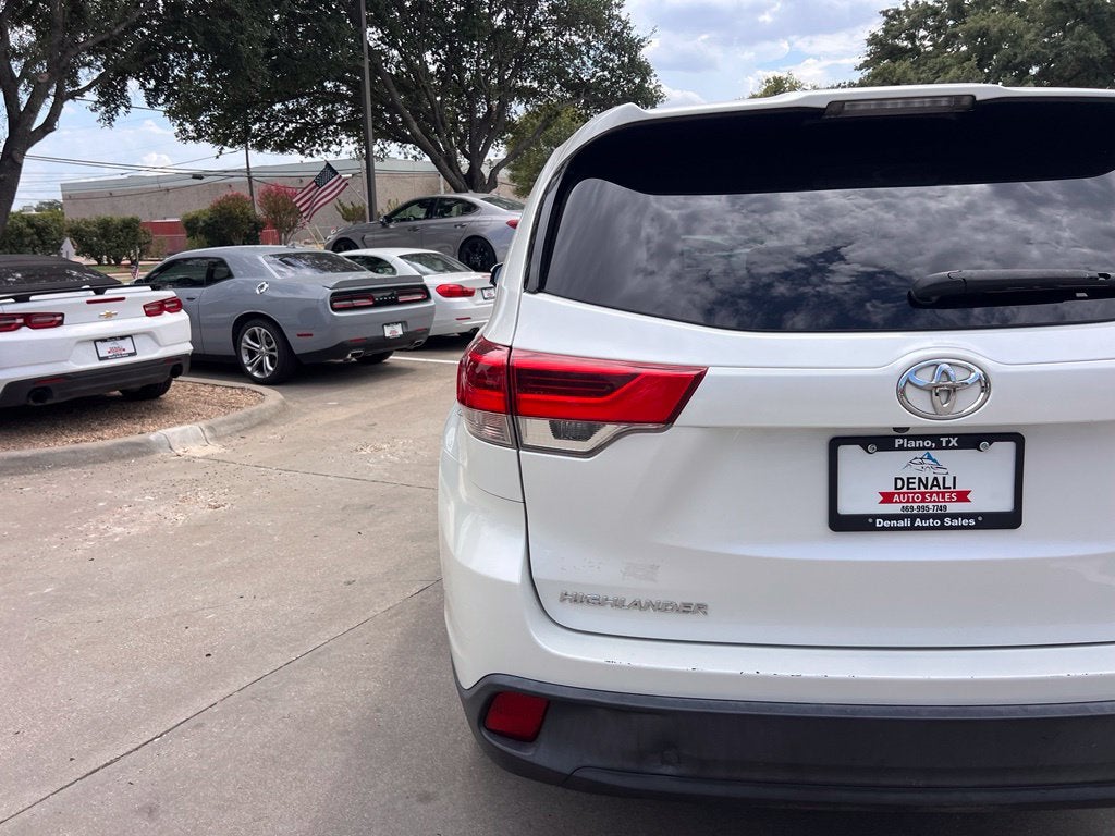 2019 Toyota Highlander LE