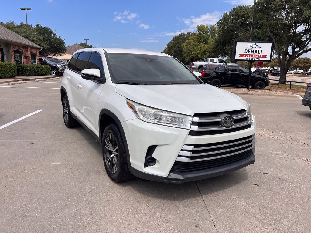 2019 Toyota Highlander LE