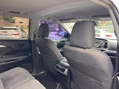 2019 Toyota Highlander LE