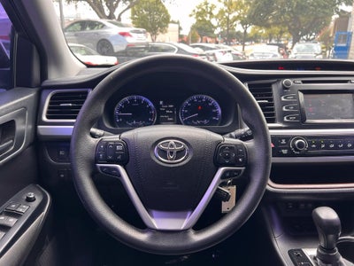 2019 Toyota Highlander LE