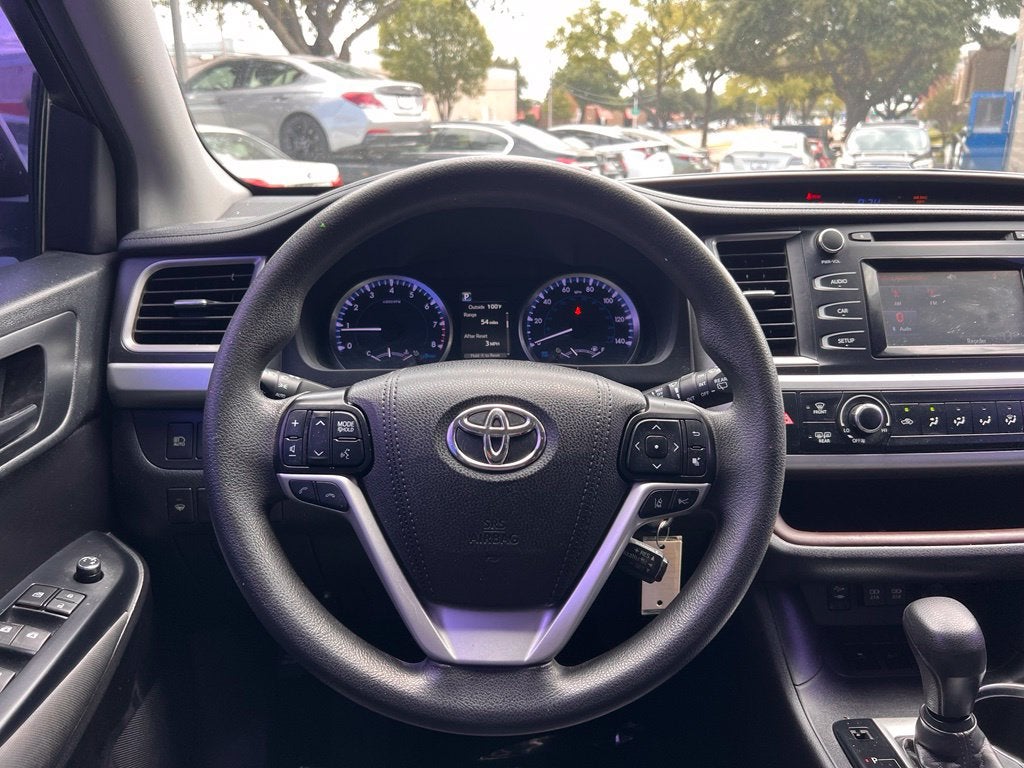 2019 Toyota Highlander LE
