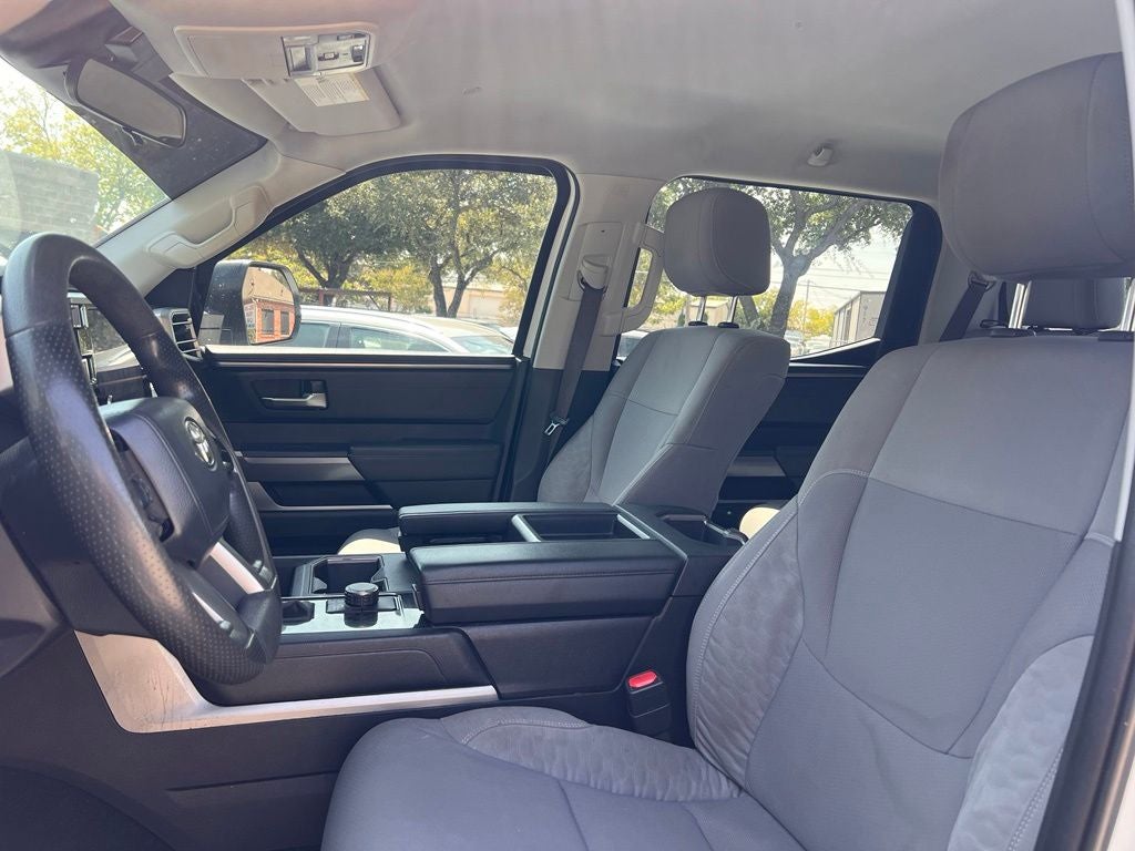 2022 Toyota Tundra SR5