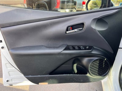 2021 Toyota Prius LE