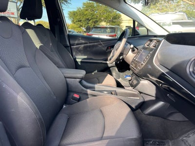 2021 Toyota Prius LE