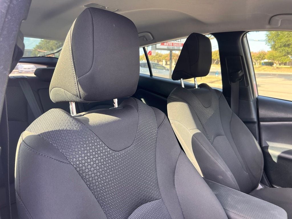 2021 Toyota Prius LE