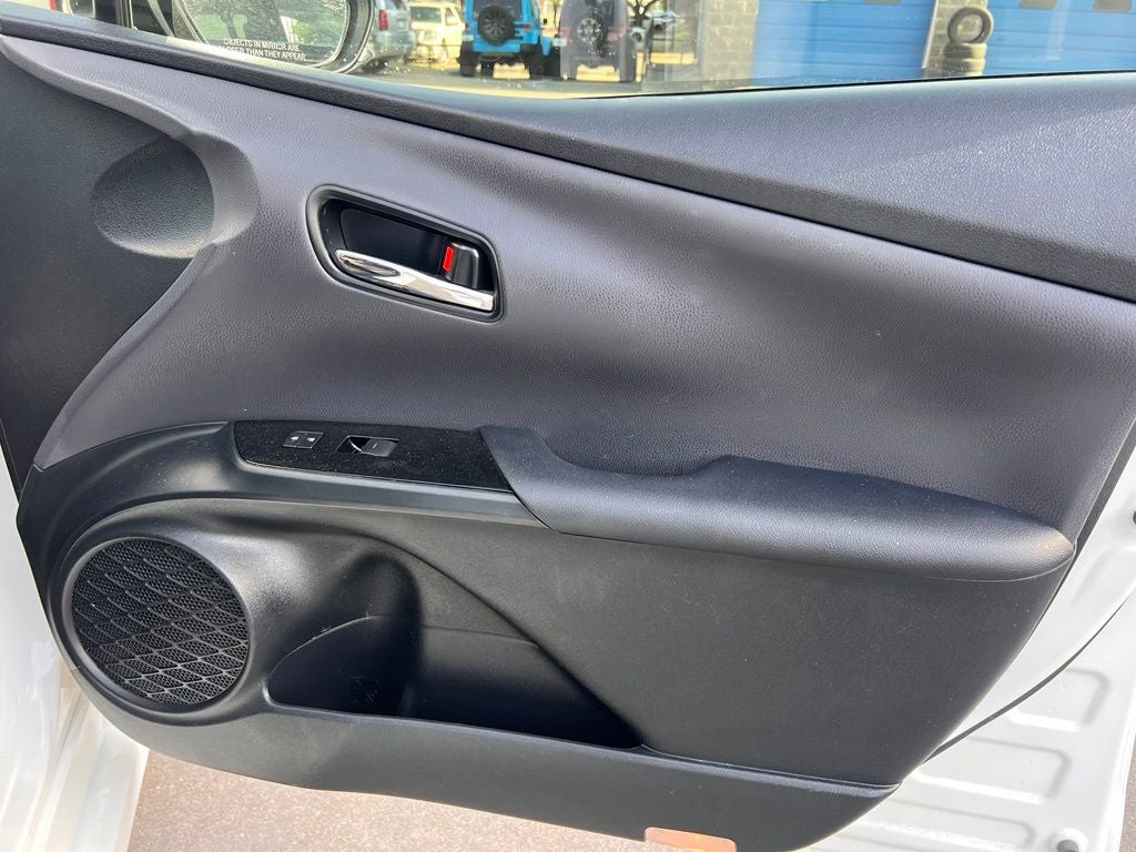 2021 Toyota Prius LE