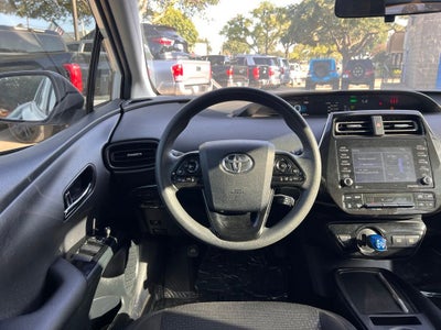 2021 Toyota Prius LE