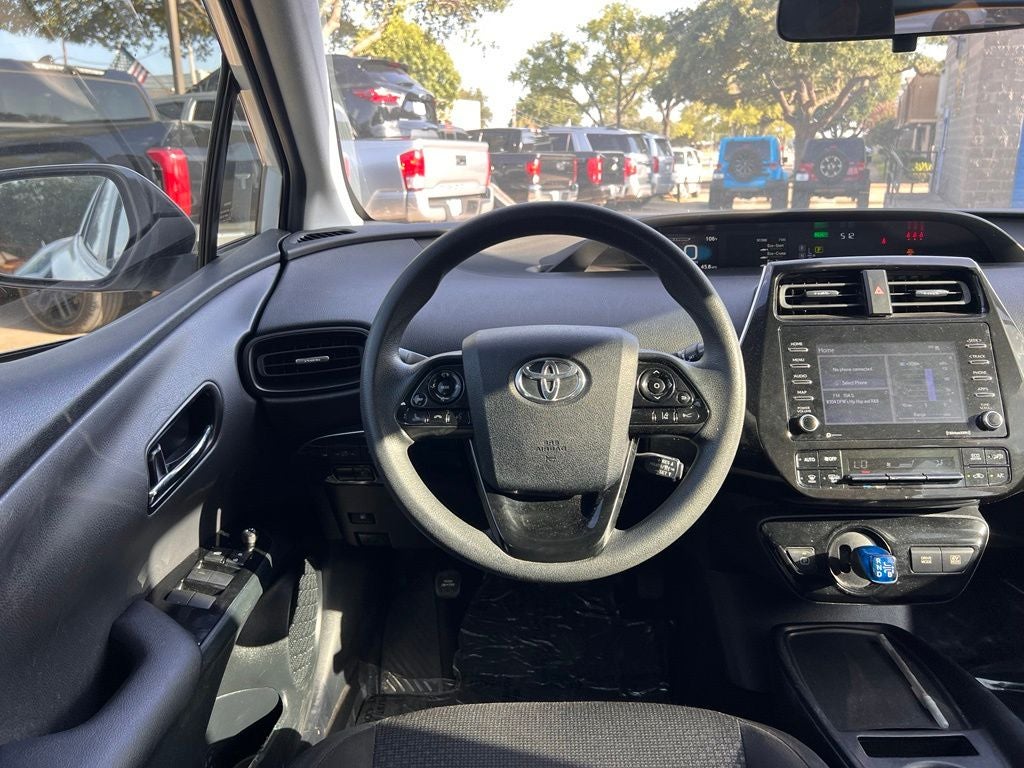 2021 Toyota Prius LE