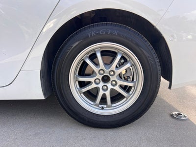 2021 Toyota Prius LE