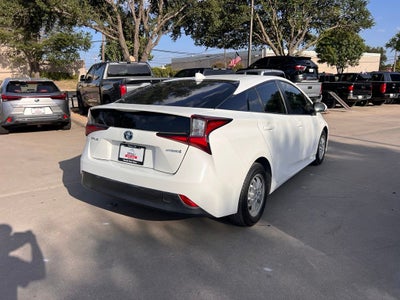 2021 Toyota Prius LE