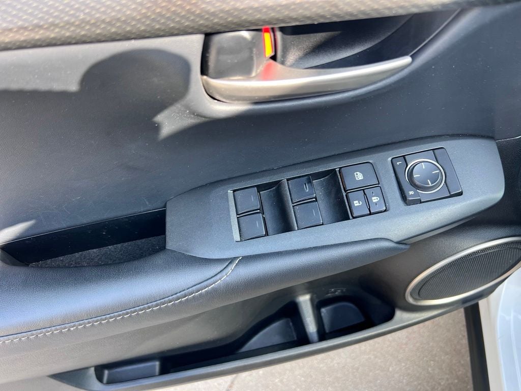 2017 Lexus NX 200t