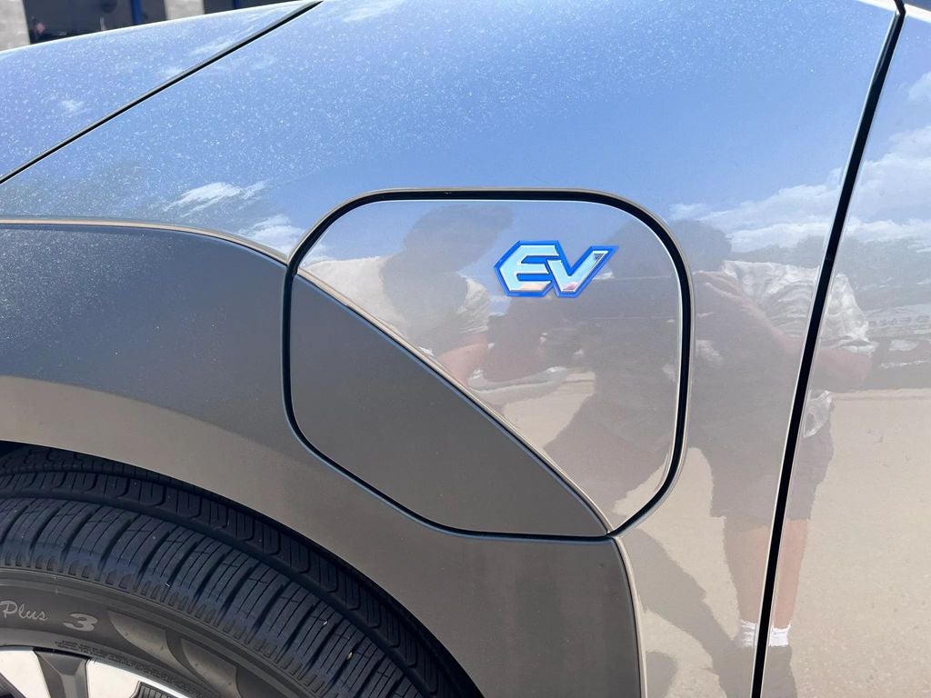 2023 Subaru Solterra Premium