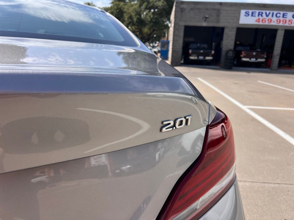 2020 Genesis G70 2.0T
