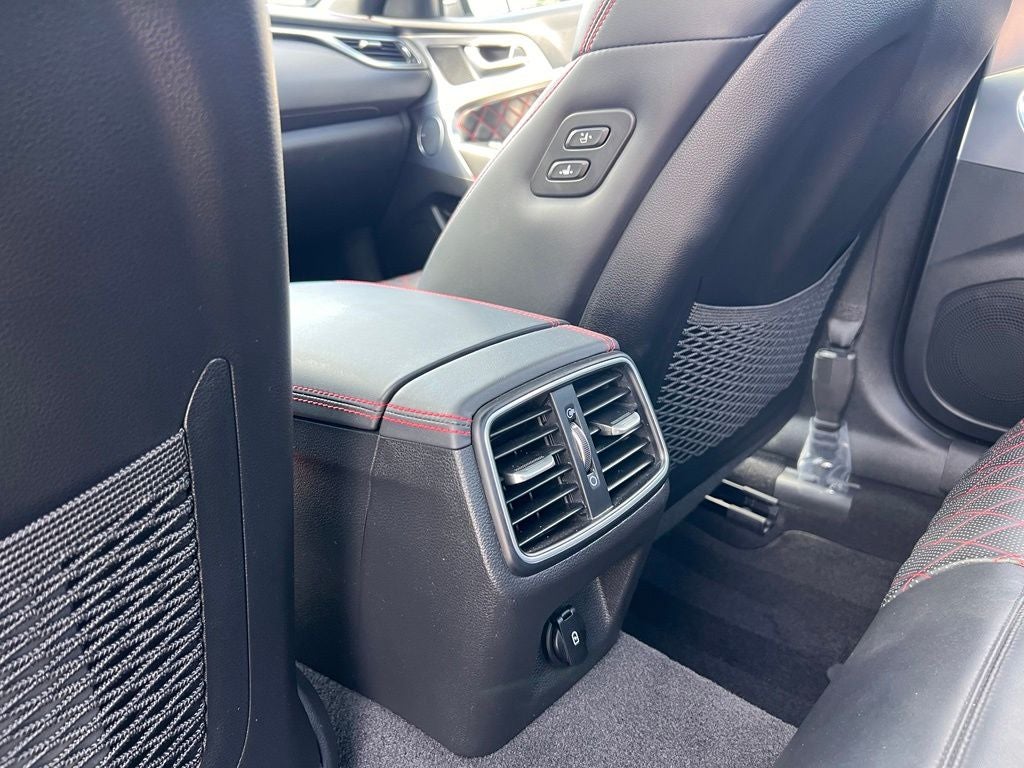 2020 Genesis G70 2.0T