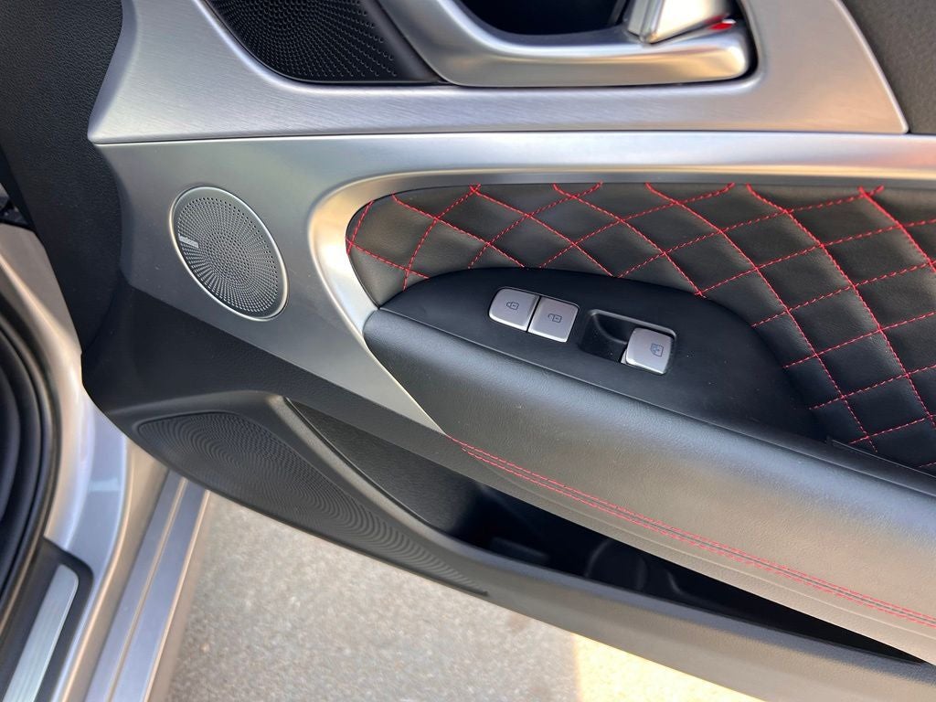 2020 Genesis G70 2.0T