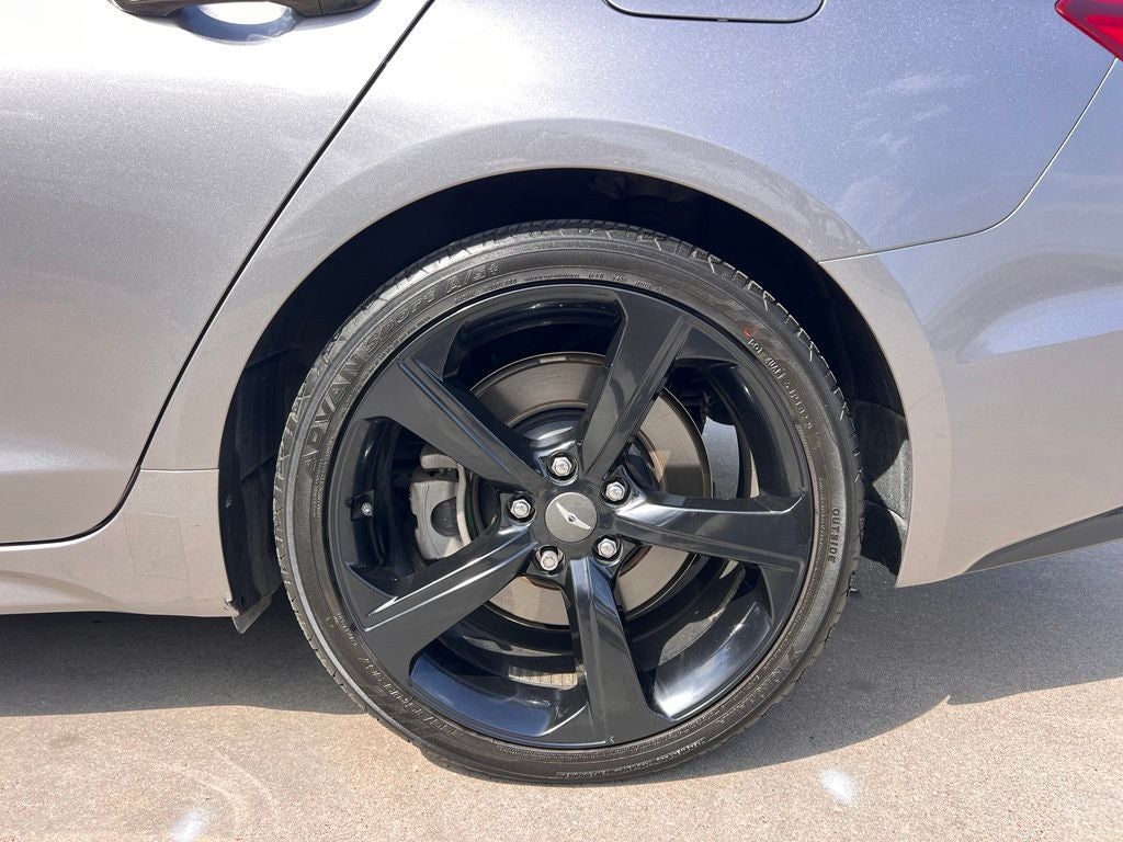 2020 Genesis G70 2.0T
