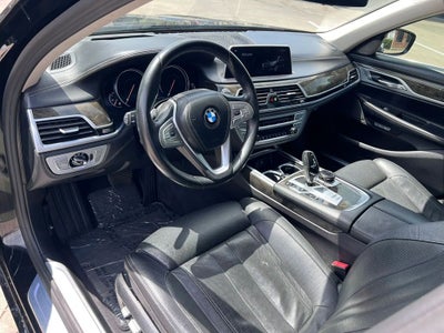2018 BMW 7 Series 740i