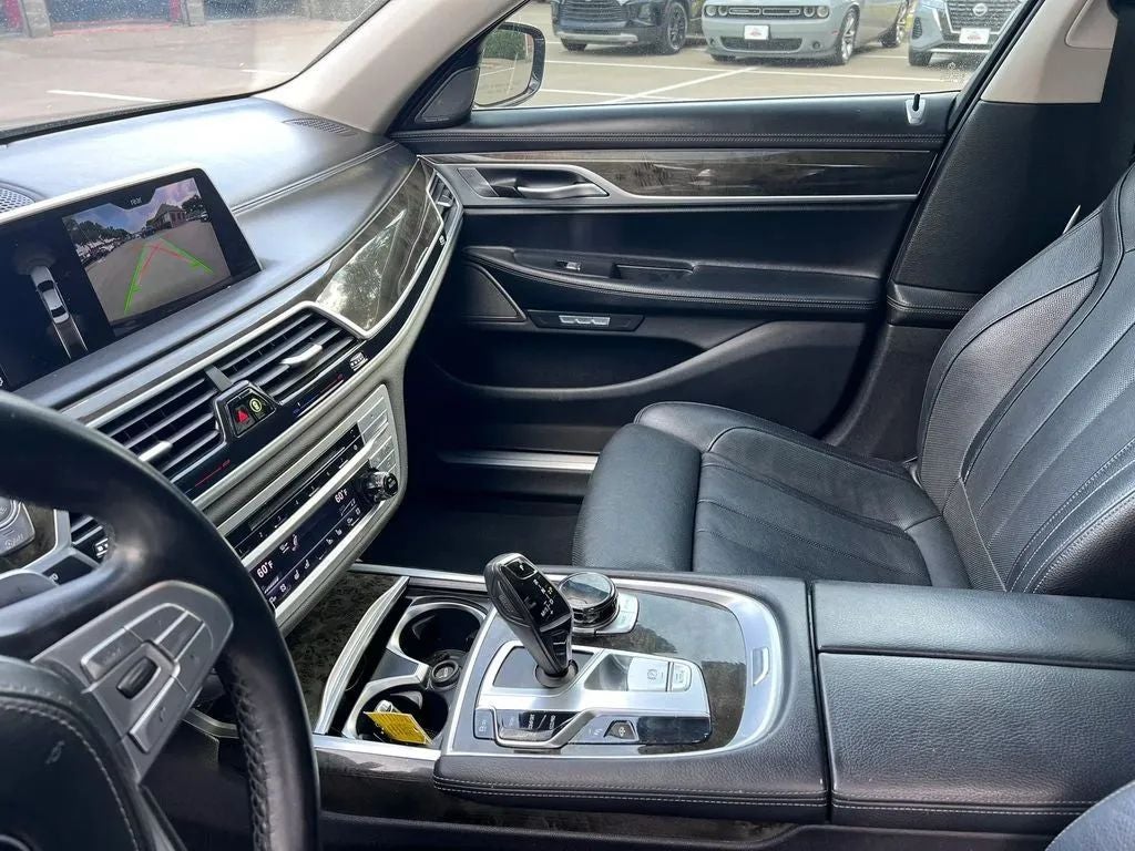 2018 BMW 7 Series 740i