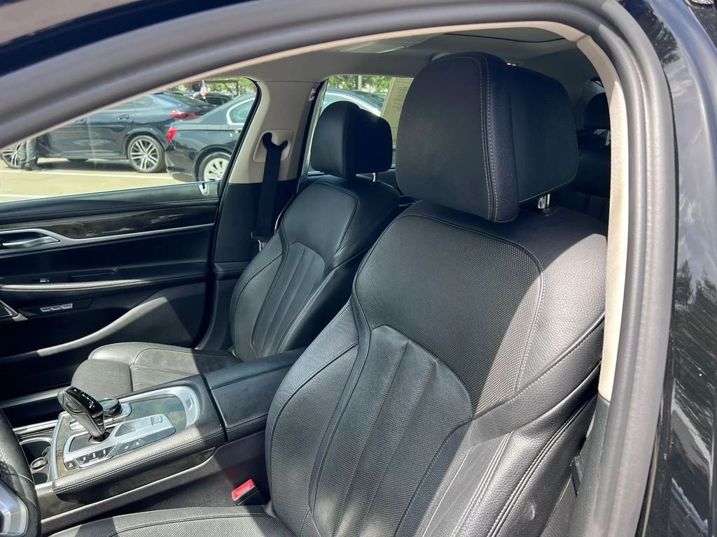 2018 BMW 7 Series 740i