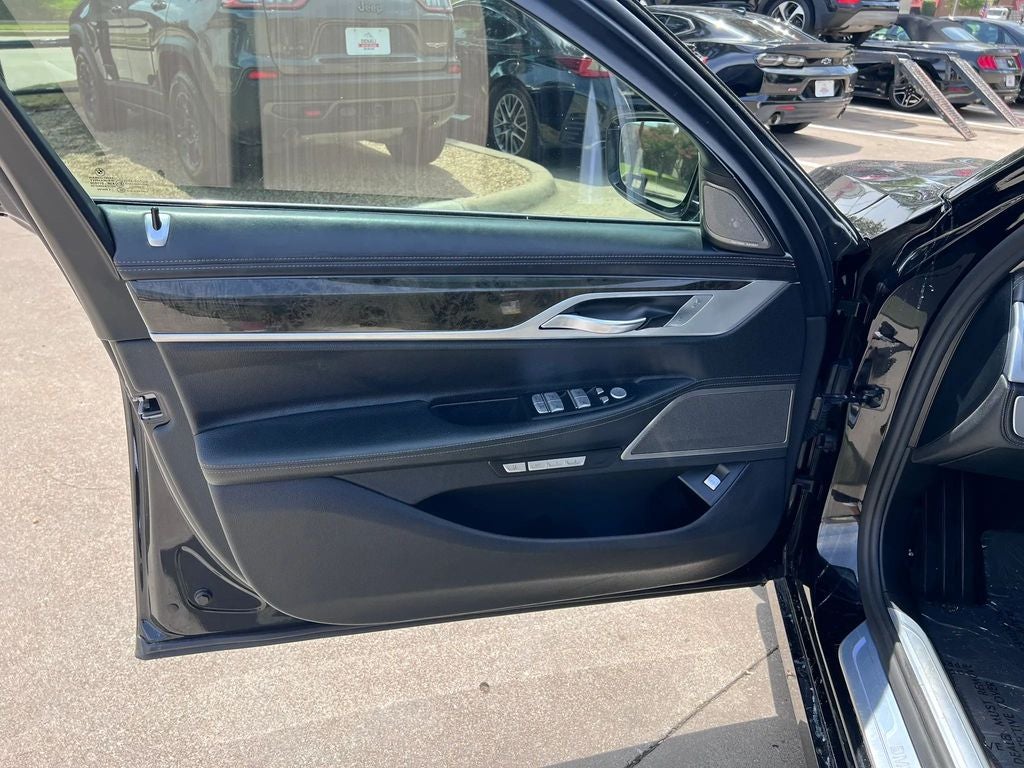2018 BMW 7 Series 740i
