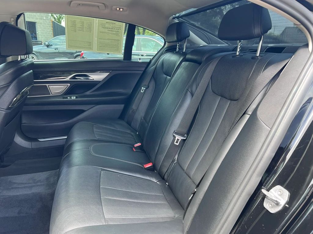 2018 BMW 7 Series 740i