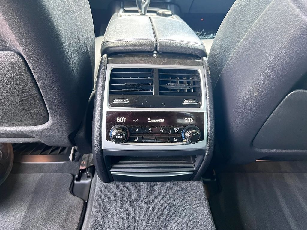2018 BMW 7 Series 740i