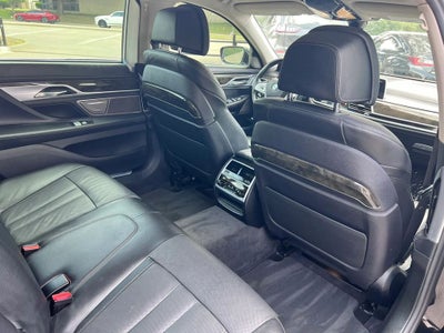 2018 BMW 7 Series 740i