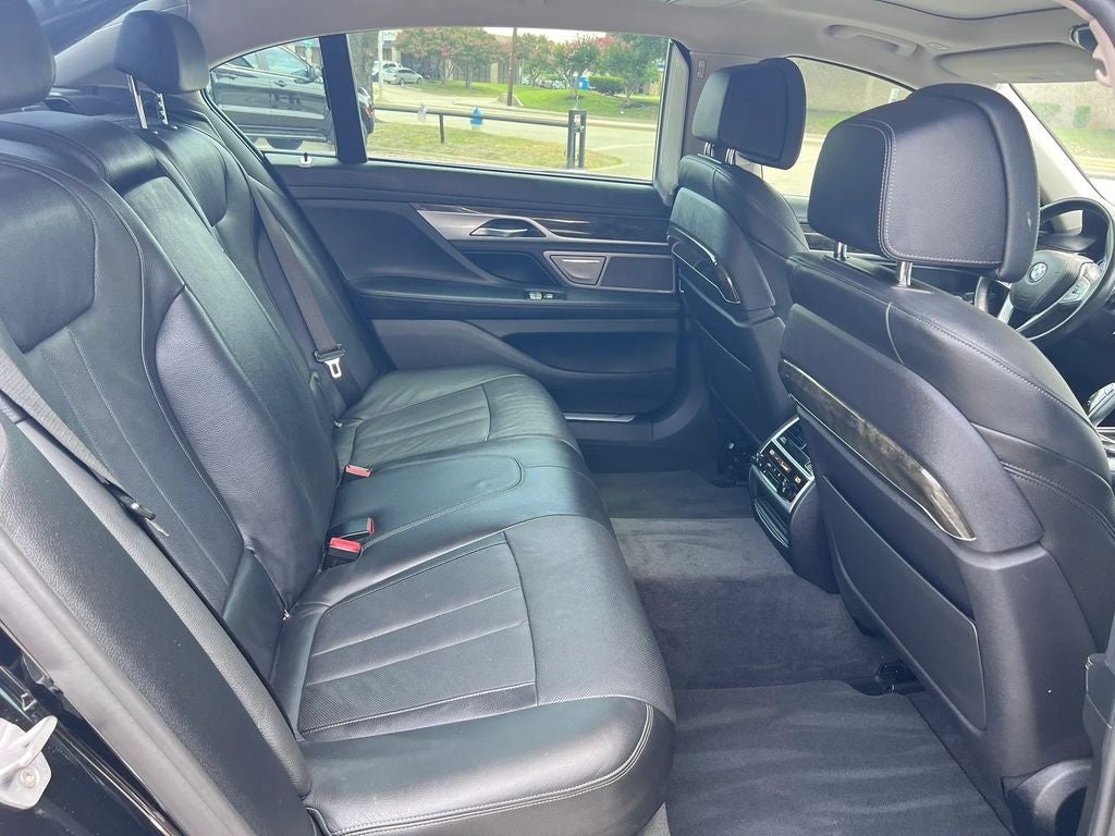 2018 BMW 7 Series 740i