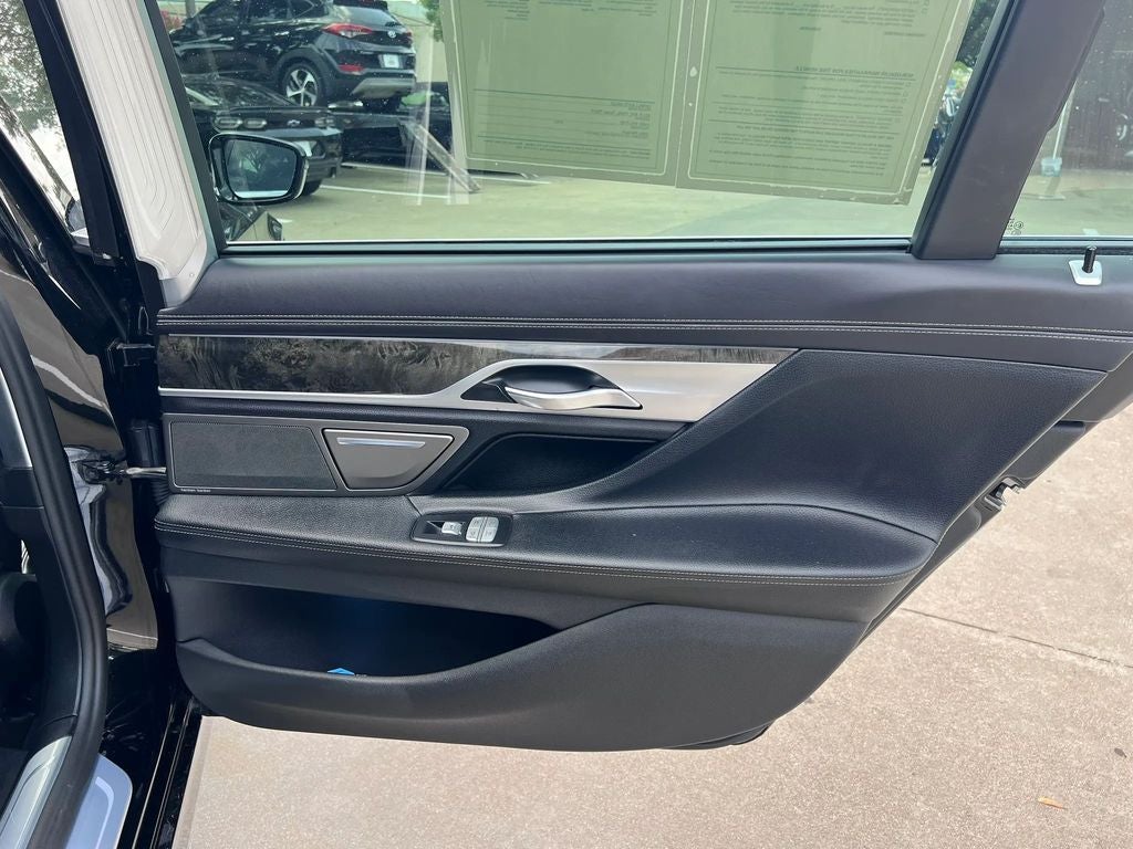 2018 BMW 7 Series 740i