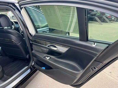 2018 BMW 7 Series 740i
