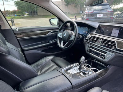 2018 BMW 7 Series 740i